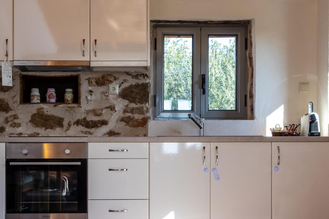 Messinian Stone House Villa Exterior photo